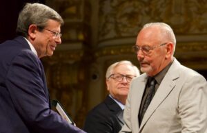Apricena celebra Antonio Grimaldi: prestigiosa “Stella al Merito del Lavoro” per il concittadino