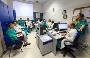 Tumore al seno, Casa Sollievo accelera: diagnosi in 7 giorni e intervento entro 2 settimane