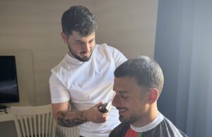APRICENA: Barber Ciarfaglia Style firma il look di Angelo Famao prima del concerto