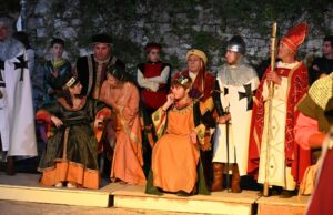 APRICENA SPALANCA LE PORTE AL MEDIOEVO: SETTE GIORNI DI EVENTI E UN GRAN FINALE ALLA CORTE DI FEDERICO II